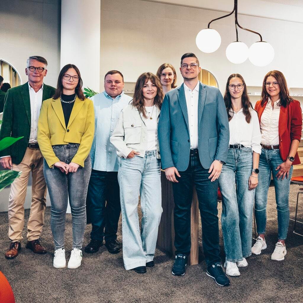 Niederlassungsleiter Patrick Schmidt mit Team